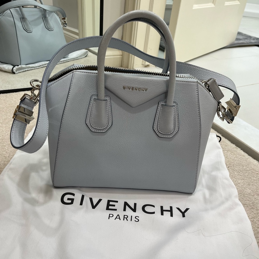 Givenchy baby blue medium Antigona handbag